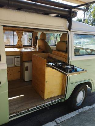 VOLKSWAGEN KOMBI 1.6 MI STD ESCOLAR 8V GASOLINA 3P MANUAL